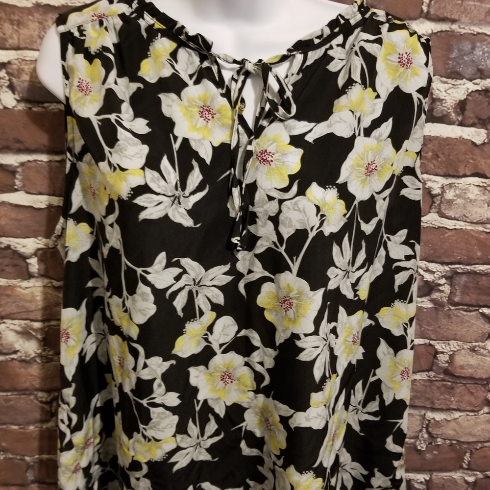 MERCER & MADISON FLORAL BLOUSE